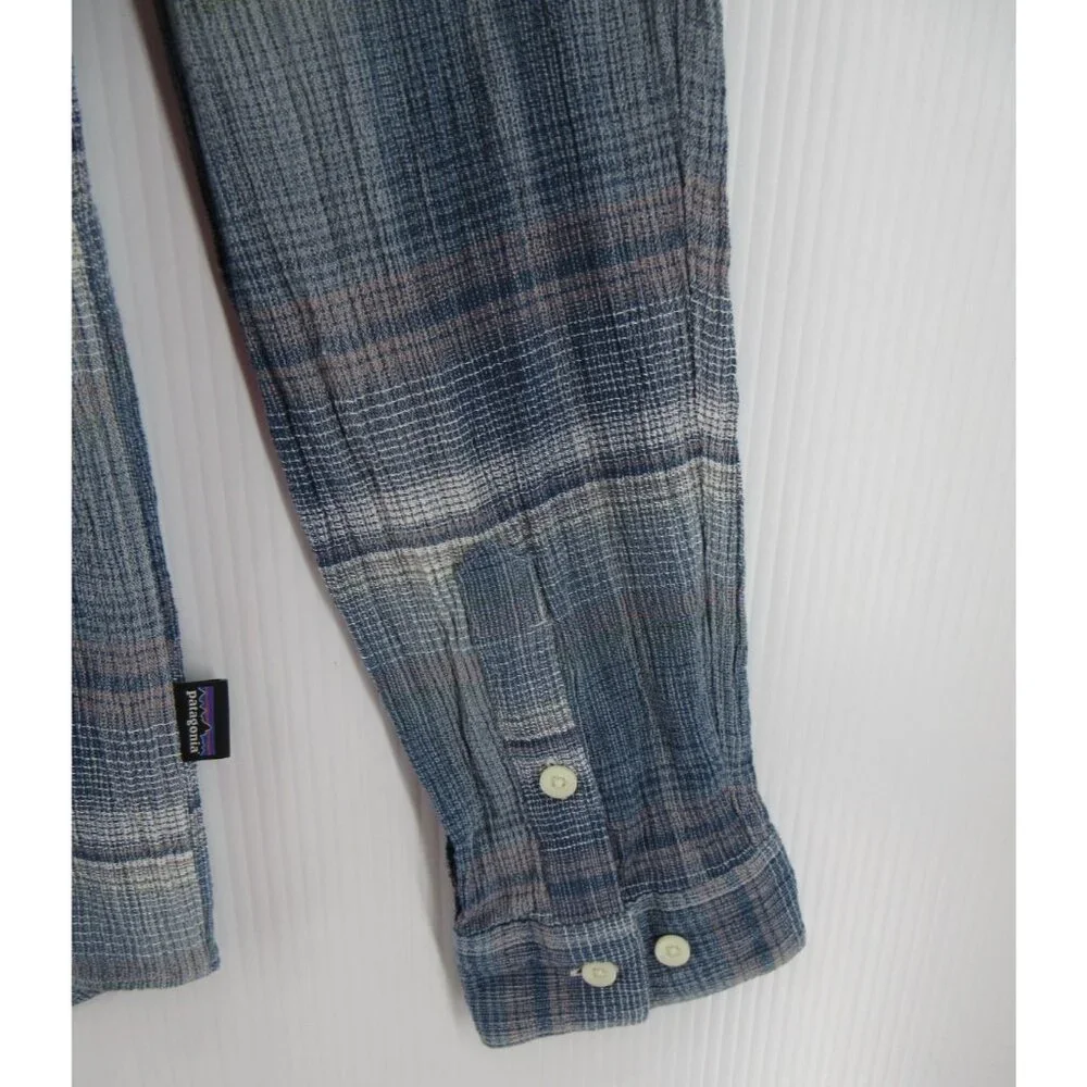 Patagonia Shirt Medium Button Up Shadow Plaid Textured Outdoor Organic